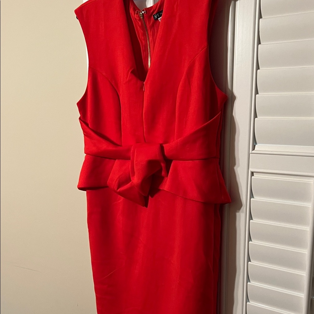 VENUS Bold Red Midi Dress with Bow Accent